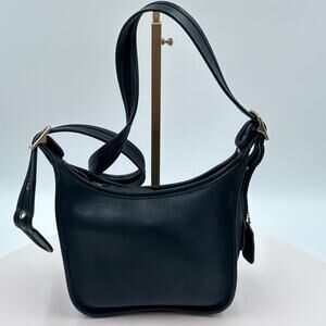 Vintage Coach “Janice Legacy” Crossbody — Authenticated Icon